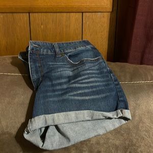 Woman’s shorts